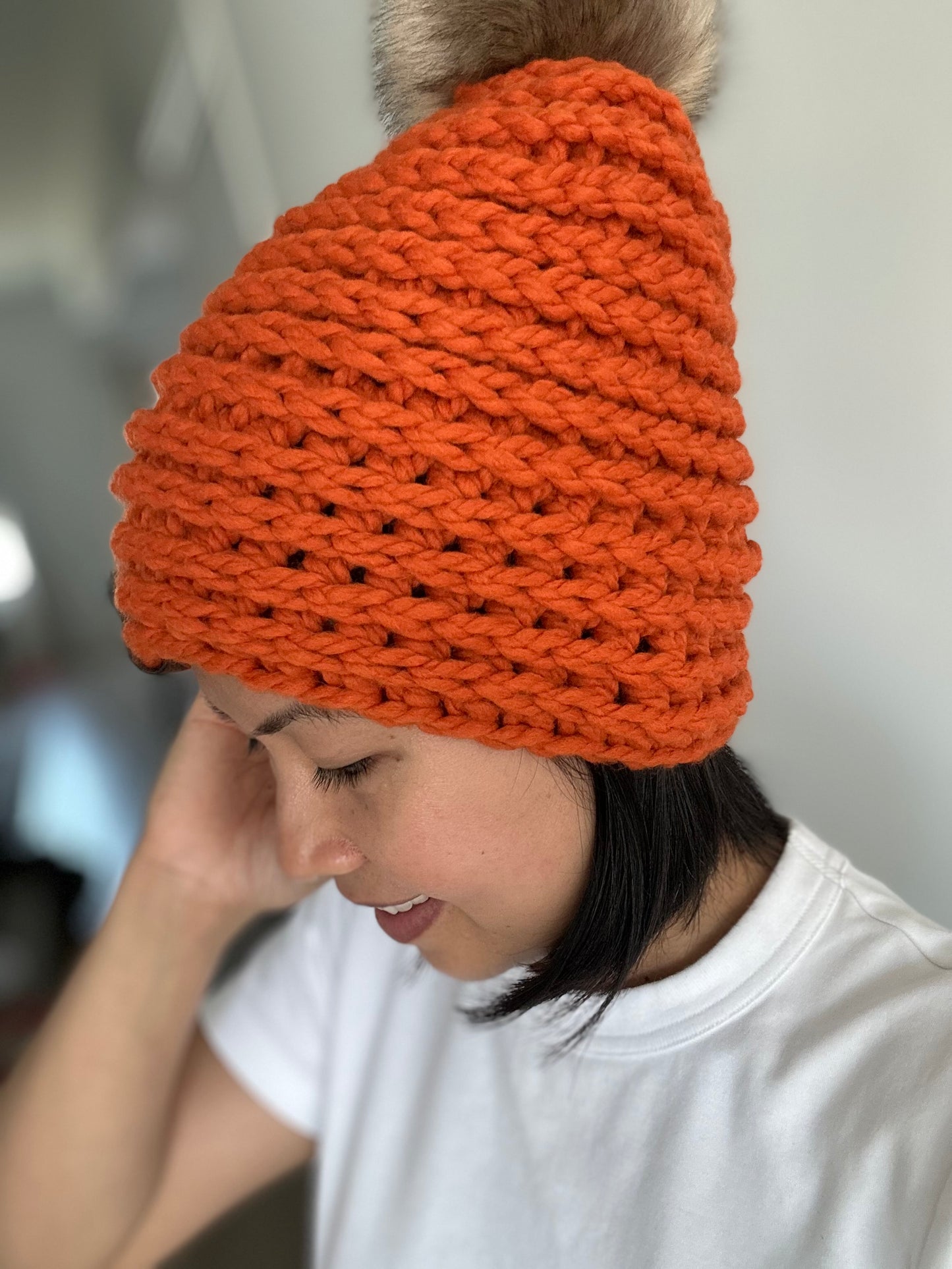 Women’s Chunky Beanie with Faux Fur Pom