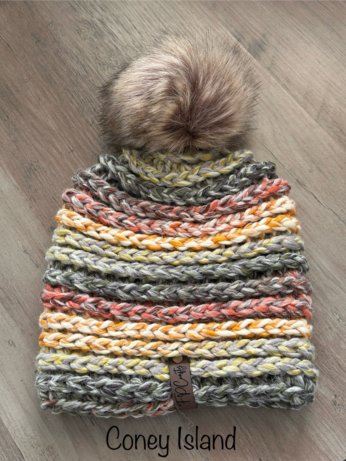 Women’s Chunky Beanie with Faux Fur Pom
