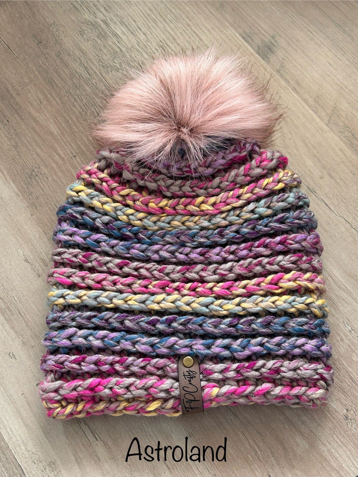 Women’s Chunky Beanie with Faux Fur Pom