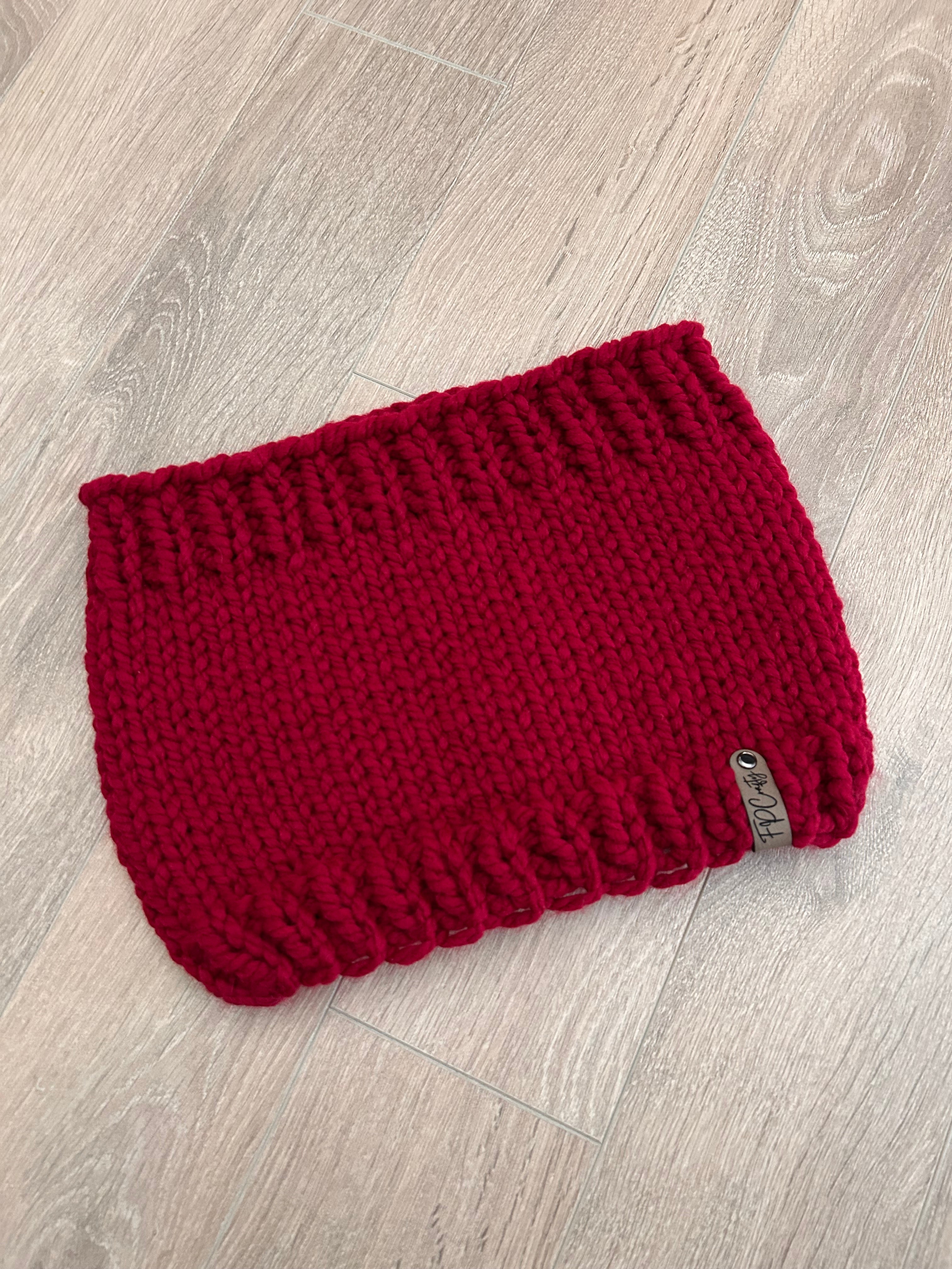 Knitted Chunky Cat Beanie with Matching Cowl