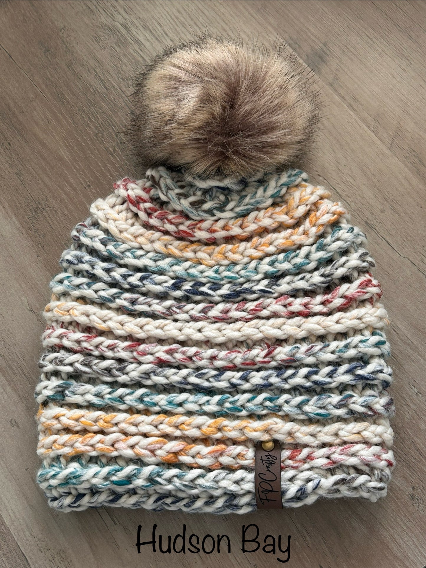 Women’s Chunky Beanie with Faux Fur Pom