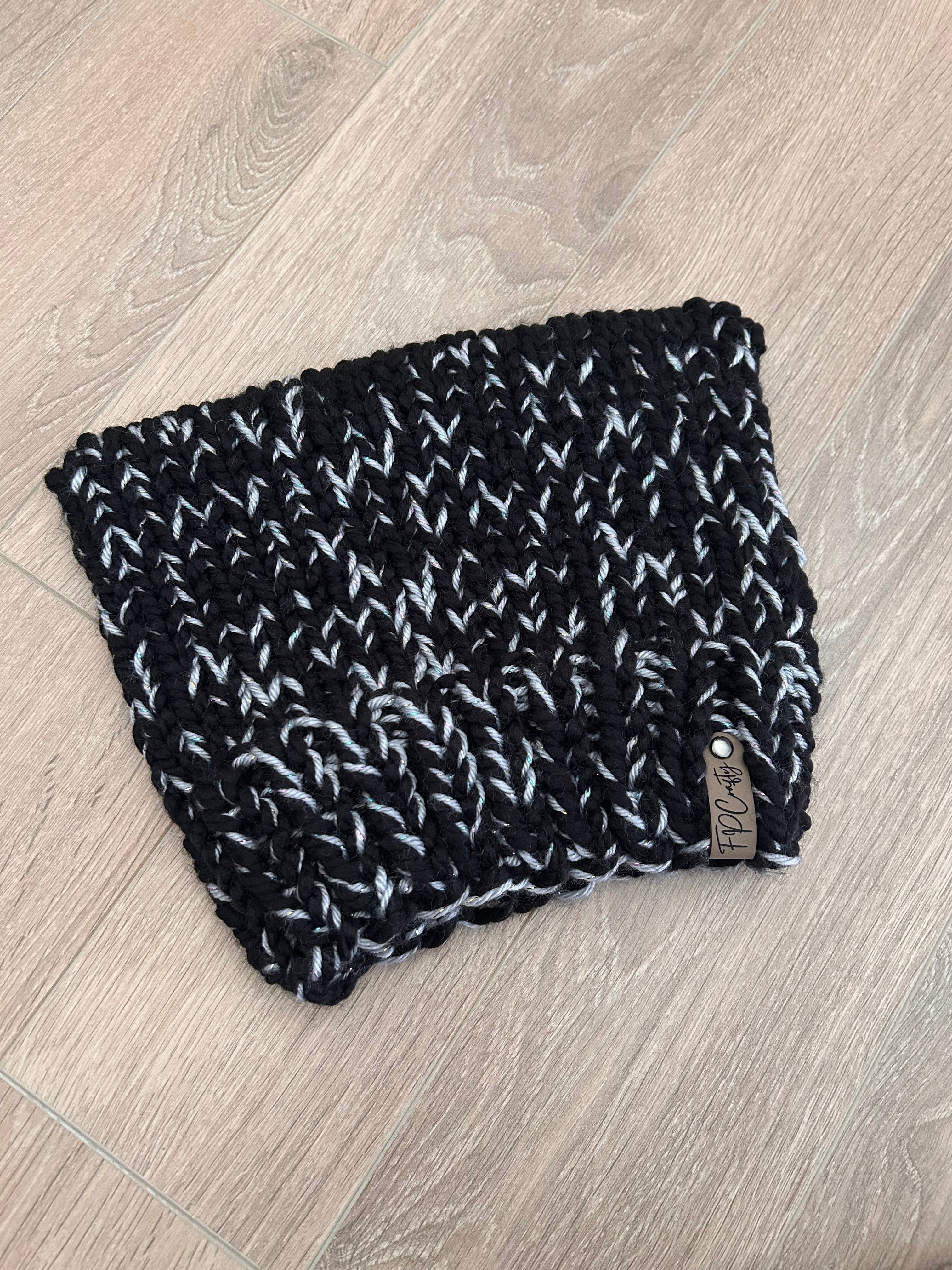 Knitted Chunky Cat Beanie with Matching Cowl