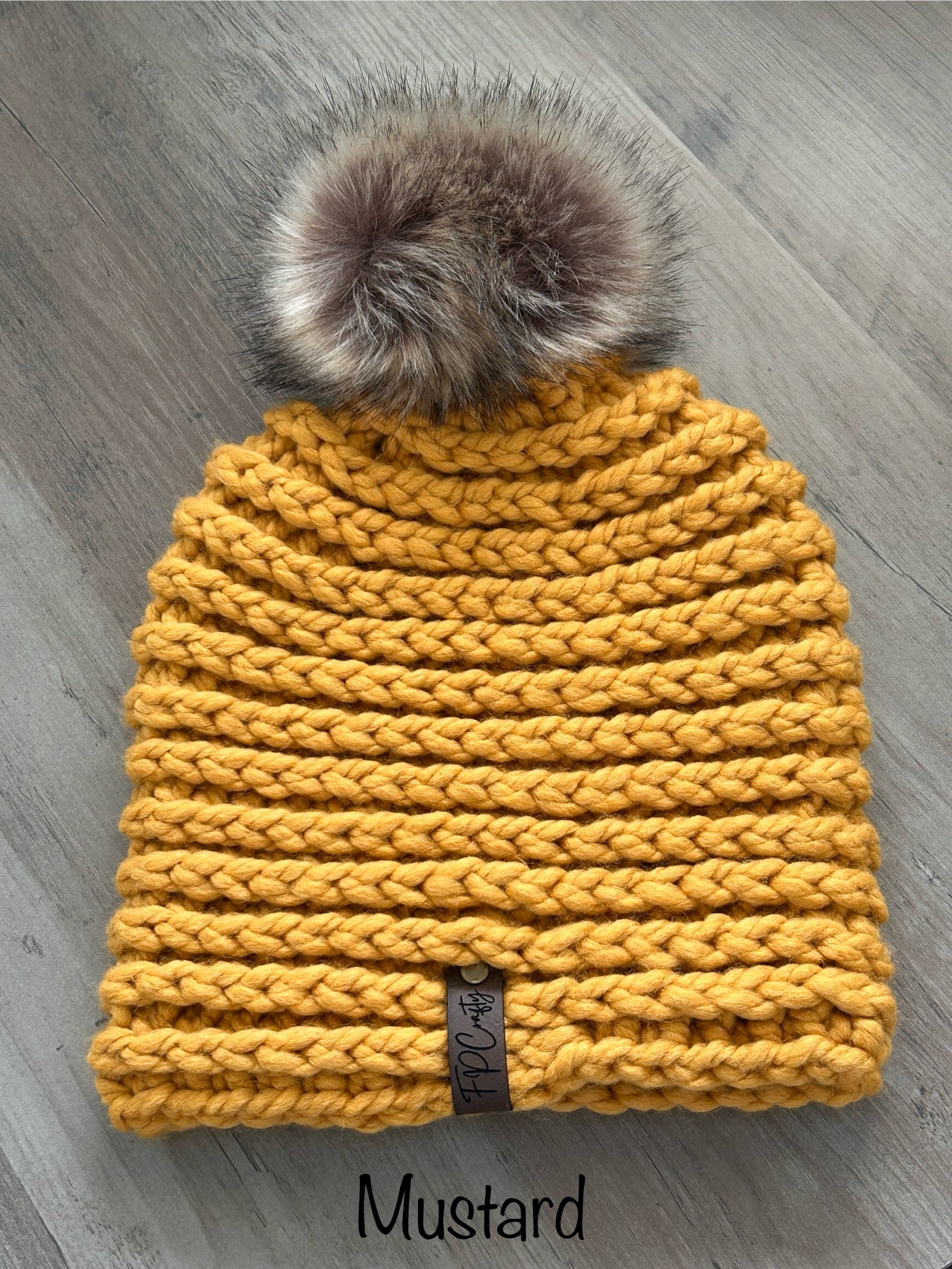 Women’s Chunky Beanie with Faux Fur Pom