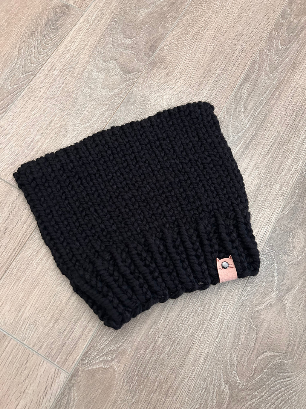 Knitted Chunky Cat Beanie with Matching Cowl